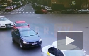 Видео: ДТП на 9-ой Советской спровоцировало пробку Видео: ДТП на 9-ой Советской спровоцировало пробку