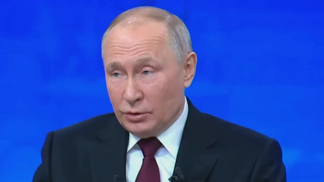 Правительство работает над проблемой обмеления Волги, заявил Путин
