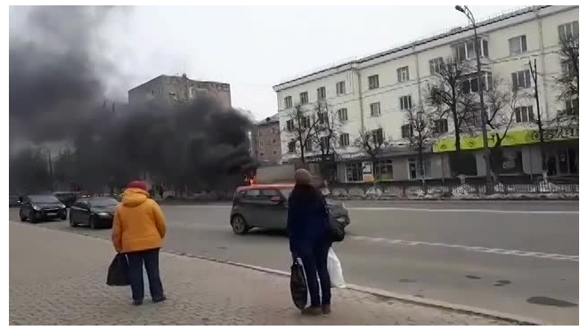 В Сергиевом Посаде сгорел грузовик: появилось видео
