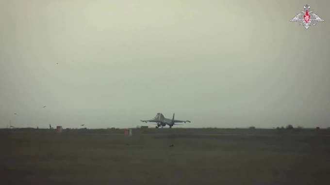 Минобороны показало кадры боевой работы истребителей Су-34