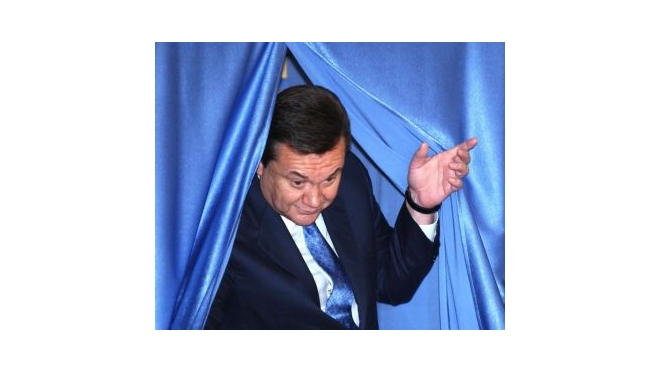 СМИ: Янукович уже в мятежном Донецке и готов возглавить Донецкую республику