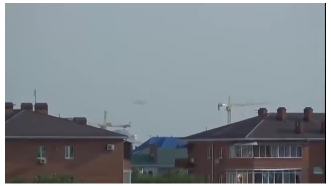 Очевидец снял на видео НЛО в небе над Краснодаром