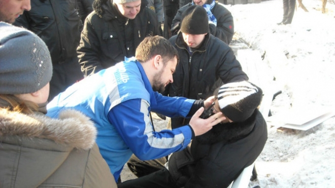 Воспитанник психинтерната потерял сознание на пропутинском митинге в Петербурге