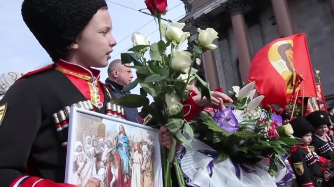 Вербное воскресенье 2014 в Петербурге: маленькие казачки прошли детским Крестным ходом