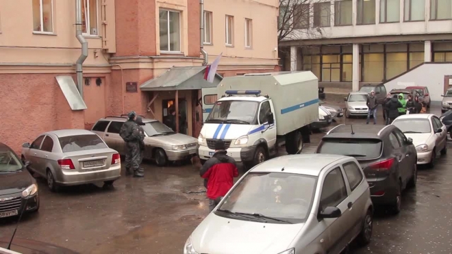 В Петербурге ищут хулигана, который "заминировал" мечети