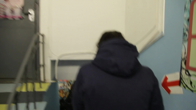 Видео: судебные приставы Выборга арестовали имущество задолжавшего детского магазина