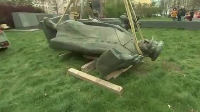 Россия и Чехия начнут переговоры по ситуации с памятником Коневу