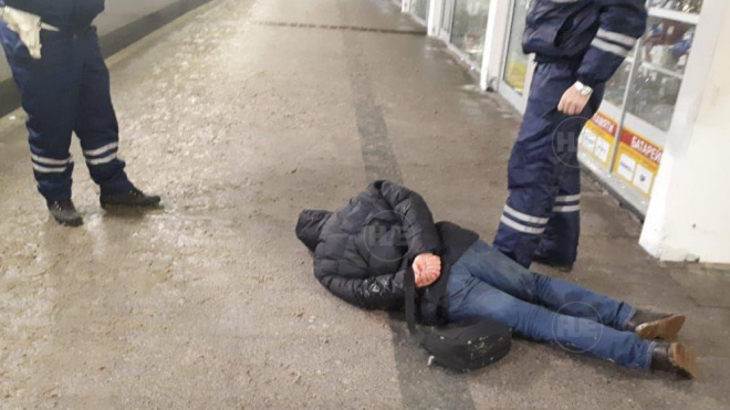 Ночью в центре Москвы пассажир зарезал таксиста