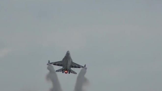 Турецкие F-16 подлетели к Еревану на расстояние воздушного удара