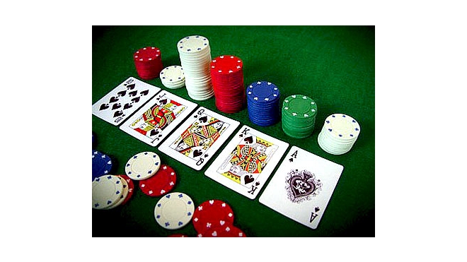 Прокуратура сорвала незаконный турнир по покеру в квартире на Выборгском шоссе