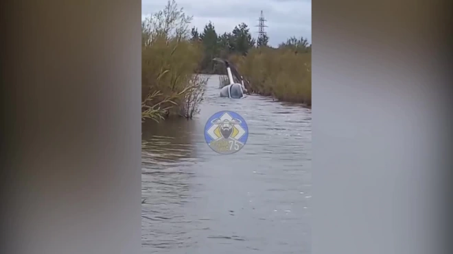 Вертолет Robinson сел на реку в Чите из-за ошибки в навигации