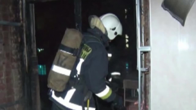 Ночью на Пискаревском проспекте горел медицинский университет имени Мечникова, эвакуировали 20 человек
