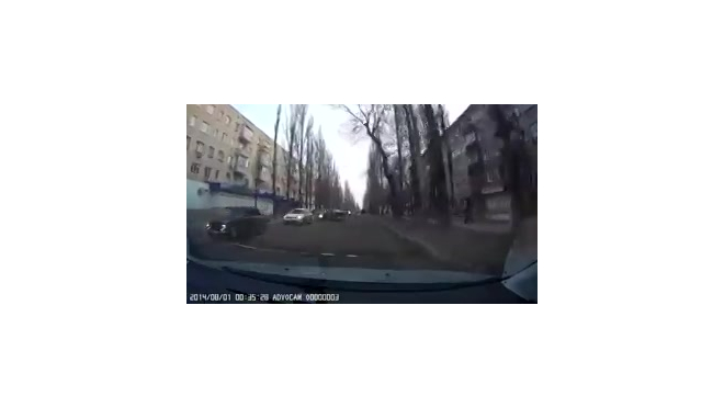 Видео странного ДТП в Воронеже попало на видео