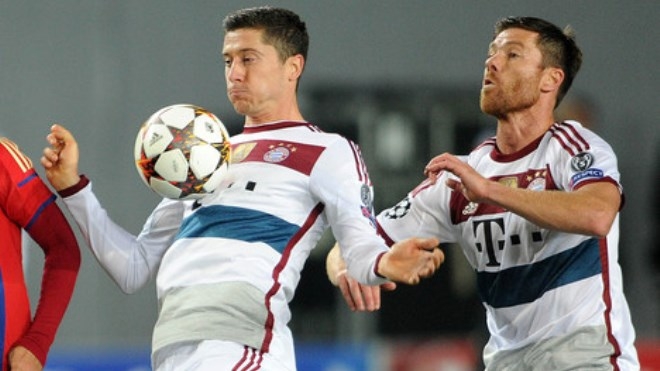 "Шахтер" – "Бавария": Хаби Алонсо отметил юбилейный матч удалением