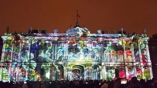 Новогоднее световое шоу ограничит движение в центре Петербурга