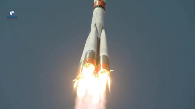 Ракета "Союз-2.1а" с кораблем "Ю. А. Гагарин" стартовала с космодрома Байконур