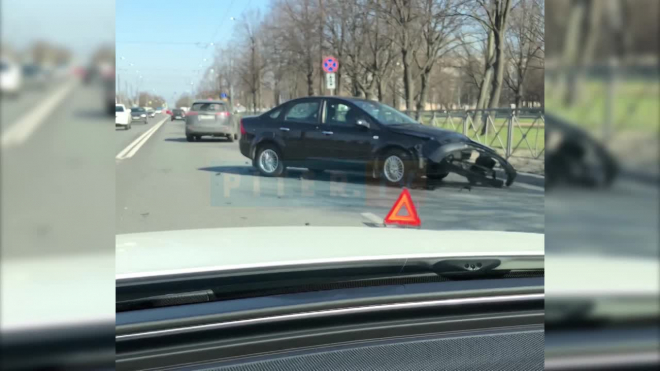 Водитель скрылся с места ДТП на проспекте Космонавтов 