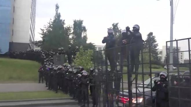 Милиция сняла оцепление возле резиденции Лукашенко в Минске