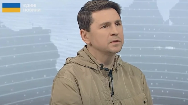 Подоляк: Зеленский решил реформировать кабмин Украины