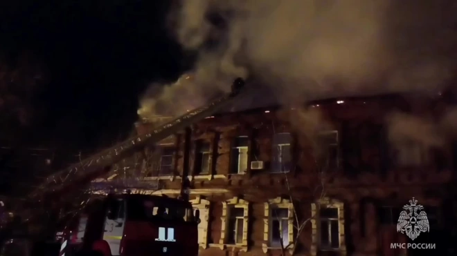 Открытое горение в Астрахани, где загорелся жилой дом, ликвидировано
