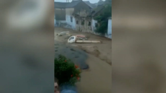 Пять человек погибли из-за последствий сильных дождей на севере Китая