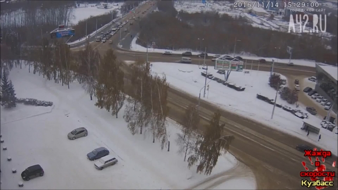 Не поделили перекрёсток в Кемерово.