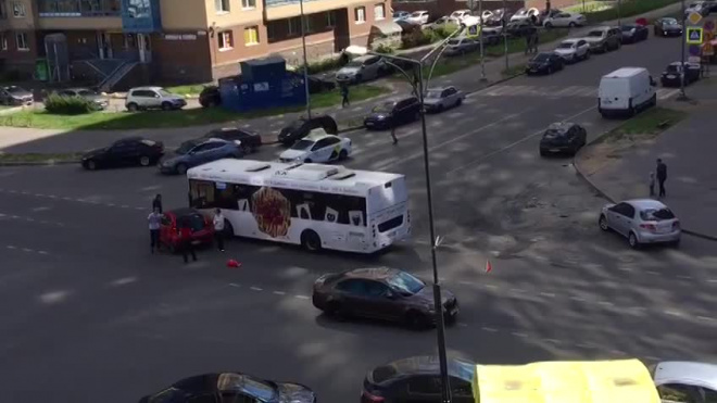 На перекрестке в Кудрово произошла вторая авария за день