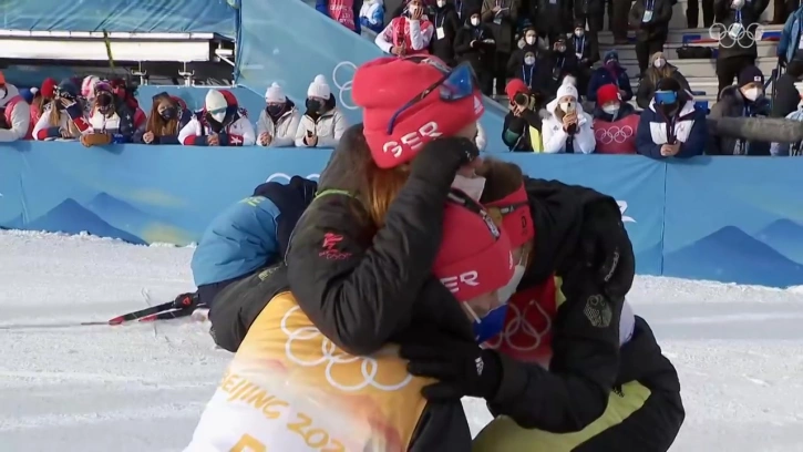 Российские лыжницы стали первыми в эстафете на зимней Олимпиаде-2022 в Пекине