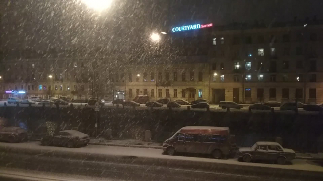 На четверг в Петербурге обещают мокрый снег и гололед