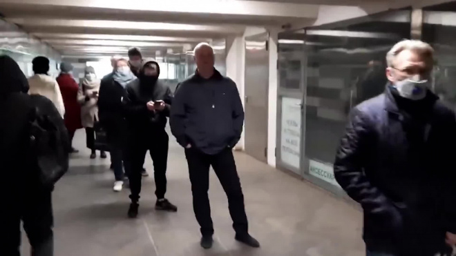 Собянин прокомментировал очереди в метро из-за пропускного режима