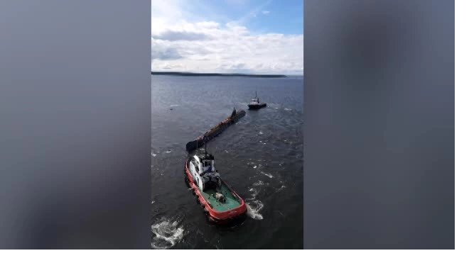 Видео: атомную подлодку К-3 грузят на баржу в Выборгском заливе