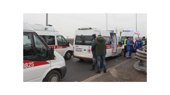 Жертвами ДТП на КАД в Петербурге стали девять человек