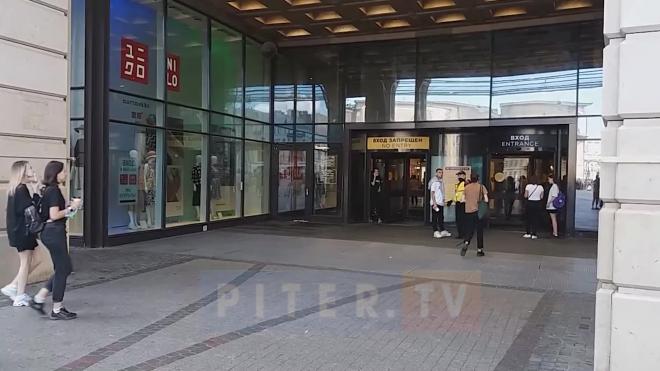 В Петербурге ТРК "Галерея" открылся без очереди на входе