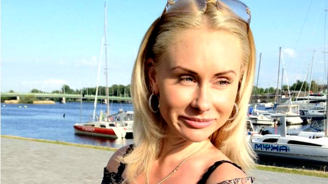 Вице-миссис Россия International 2014 Валентина Шмидт: легко покупаю вещи на рынке