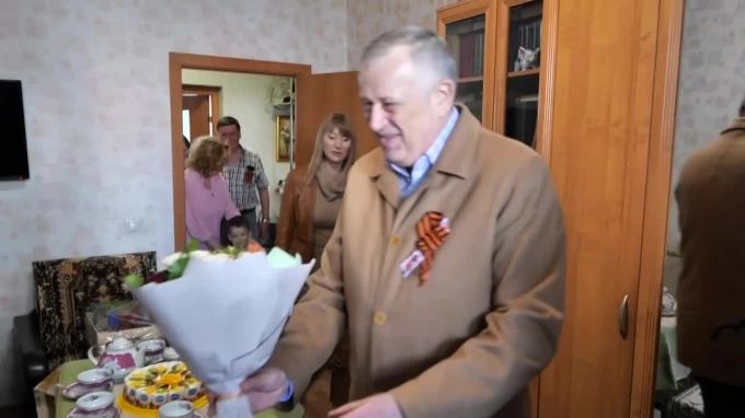 Губернатор Ленинградской области  поздравил жителей с Днем Победы