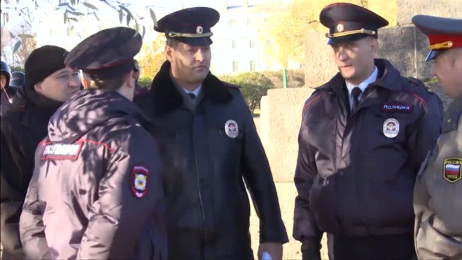 В Петербурге задержан житель Мурманской области, который буянил и угрожал полицейским ножом