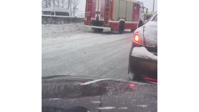 На Киевском шоссе друг за другом сталкивались машины