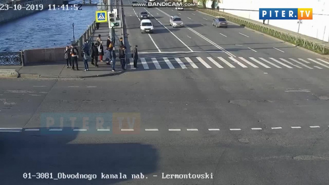 Водителя, влетевшего в пешеходов на Обводном канале, заключат под стражу 