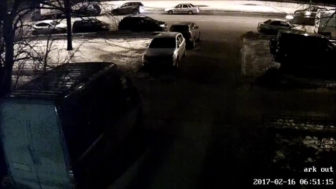 Камера видео наблюдения сняла, как сбили человека в Санкт-Петербурге