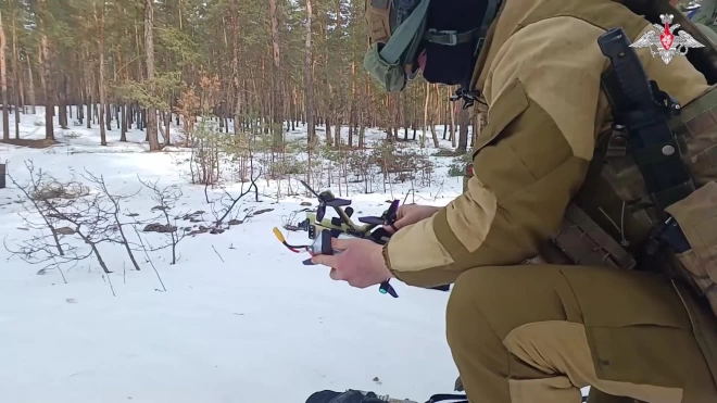 Минобороны показало кадры боевого применения FPV дронов-камикадзе "Бумеранг"