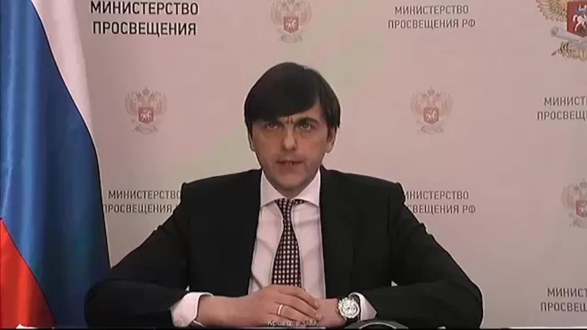Кравцов заявил, что изменений в ЕГЭ в этом году не будет