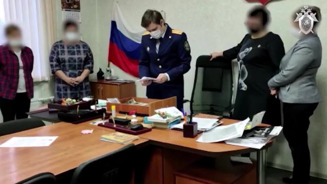 Главу городского поселения в Мурманской области задержали при получении взятки