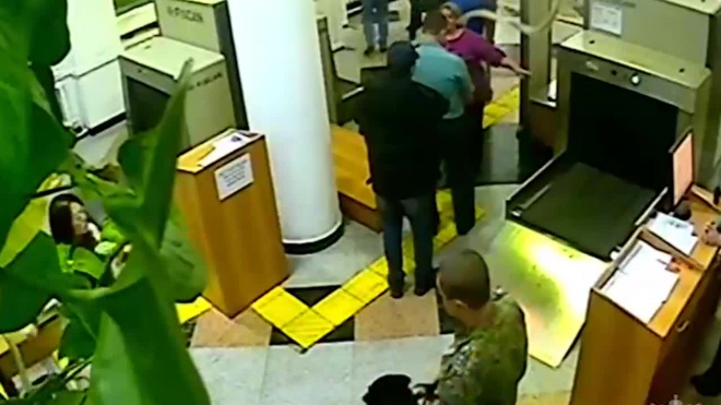 В Хабаровске задержали россиянку, которая хотела вывезти в Китай 1 кг ртути
