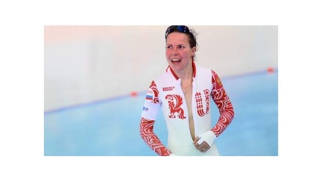 Ольга Граф расстегнула костюм и устроила стриптиз на Олимпиаде в Сочи