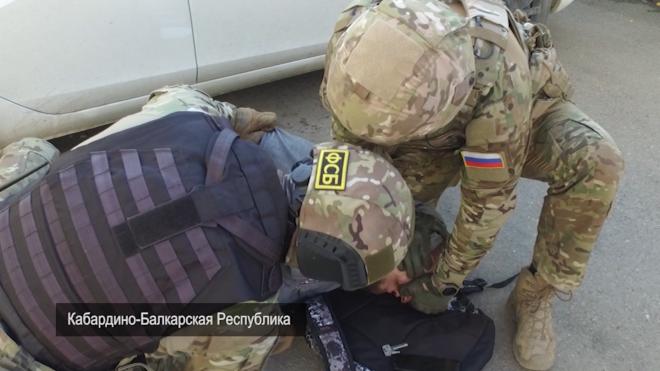 ФСБ России пресекла деятельность более 50 подпольных оружейников