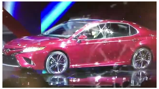 Появилось видео с презентации седана Toyota Camry восьмого поколения