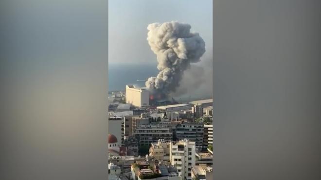 ЕС направил в Ливан 300 спасателей с техникой в связи со взрывом в Бейруте