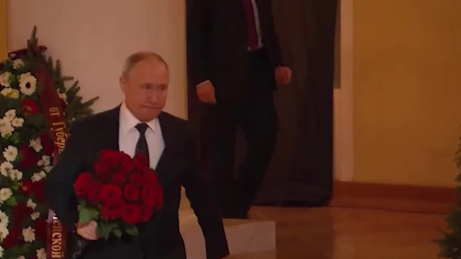 Путин приехал проститься с Владимиром Жириновским