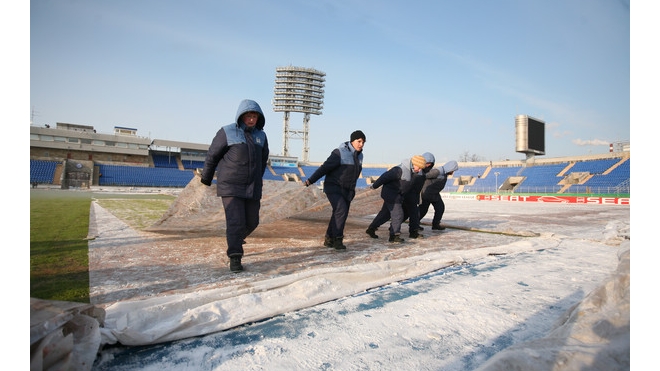 Эксперт УЕФА оценил состояние газона стадиона "Петровский" как удовлетворительное