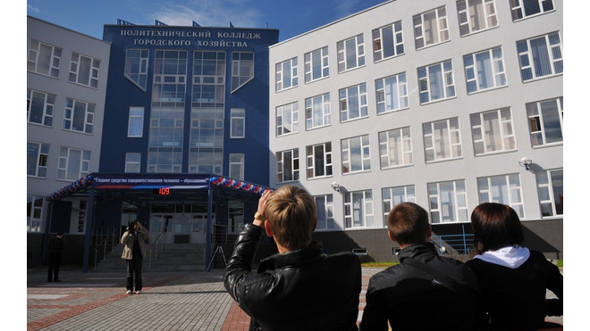 Из-за визита Путина ученикам Политехнического колледжа поставили экзамен «автоматом»
